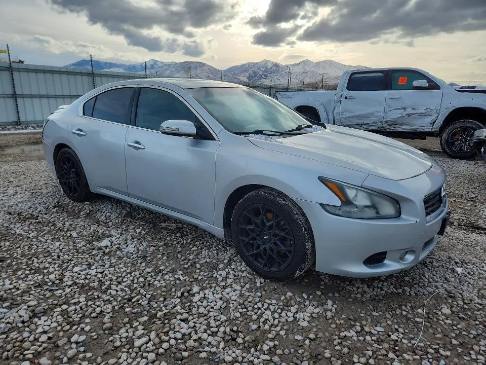 2014 NISSAN MAXIMA 3.5 S  