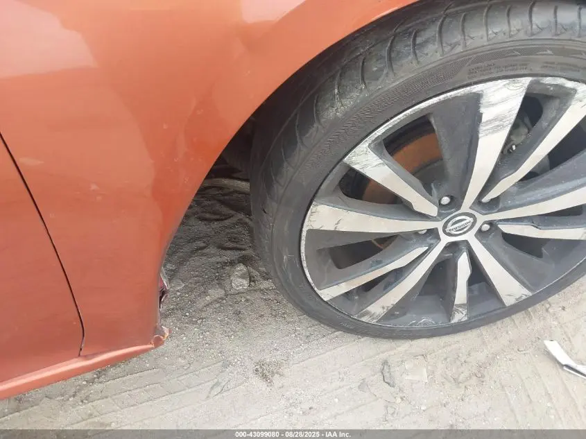 2020 NISSAN ALTIMA SR FWD