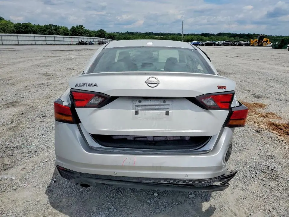 2025 NISSAN ALTIMA SR  