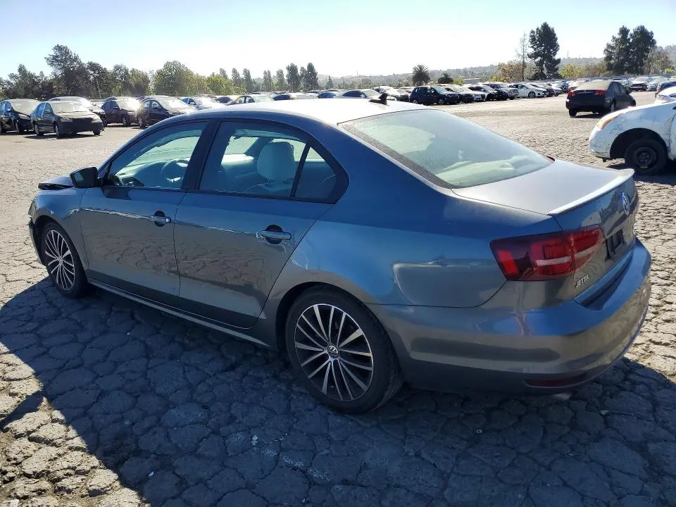 2016 VOLKSWAGEN JETTA SPORT  