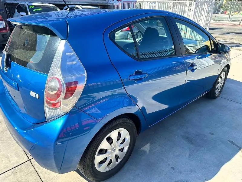2014 TOYOTA PRIUS C TWO  