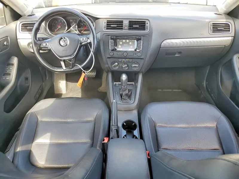2015 VOLKSWAGEN JETTA SE  