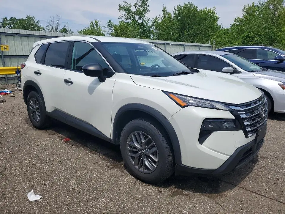 2024 NISSAN ROGUE S  