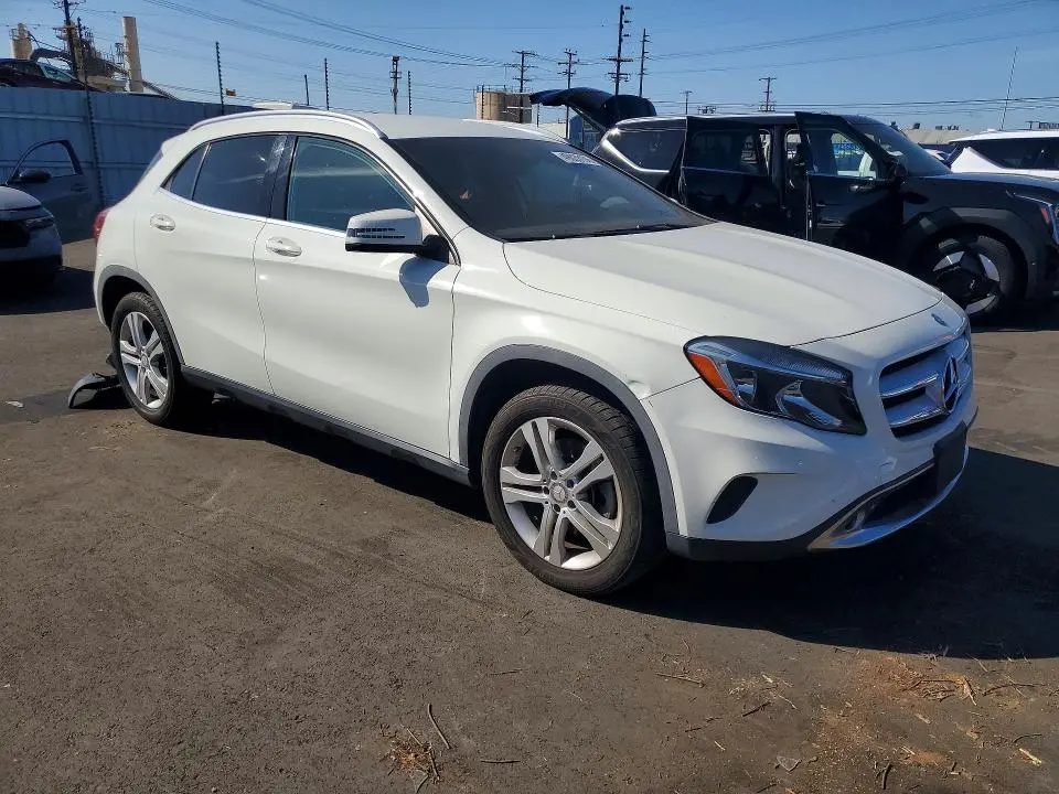 2017 MERCEDES-BENZ GLA 250  