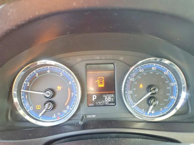 2017 TOYOTA COROLLA LE  