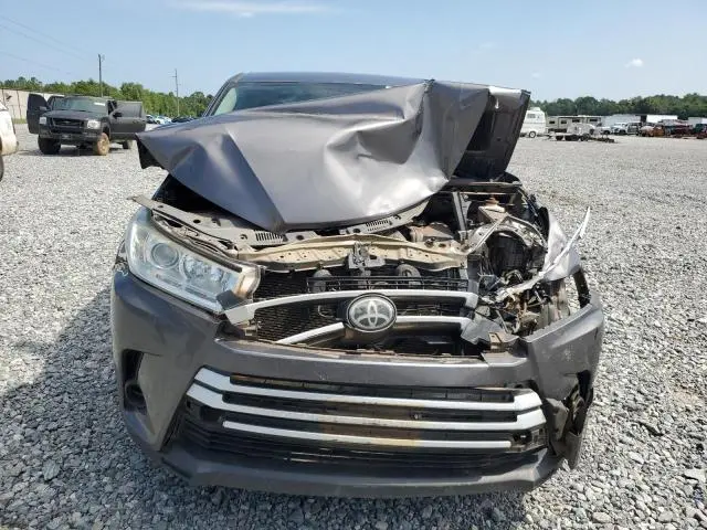 2018 TOYOTA HIGHLANDER LE  