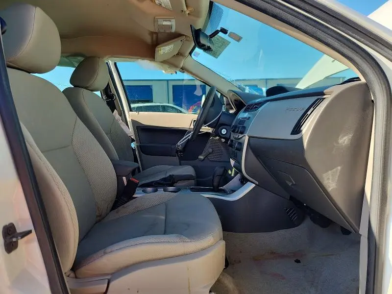 2010 FORD FOCUS   