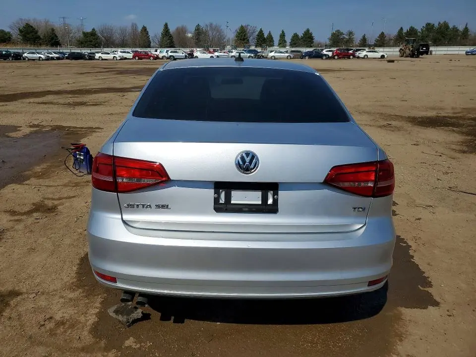 2015 VOLKSWAGEN JETTA TDI  