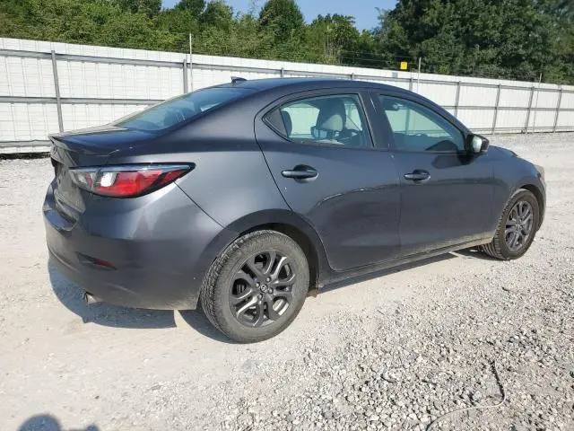 2019 TOYOTA YARIS L  