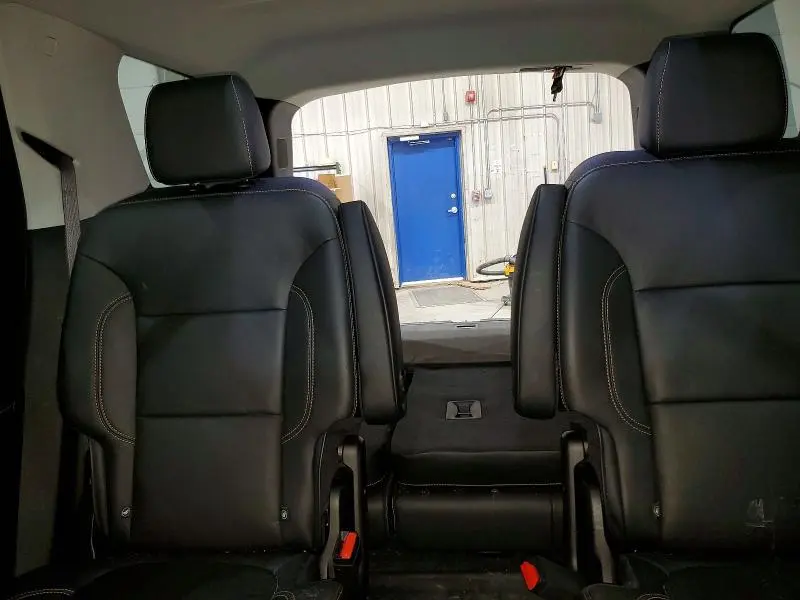 2021 CHEVROLET TRAVERSE LT  