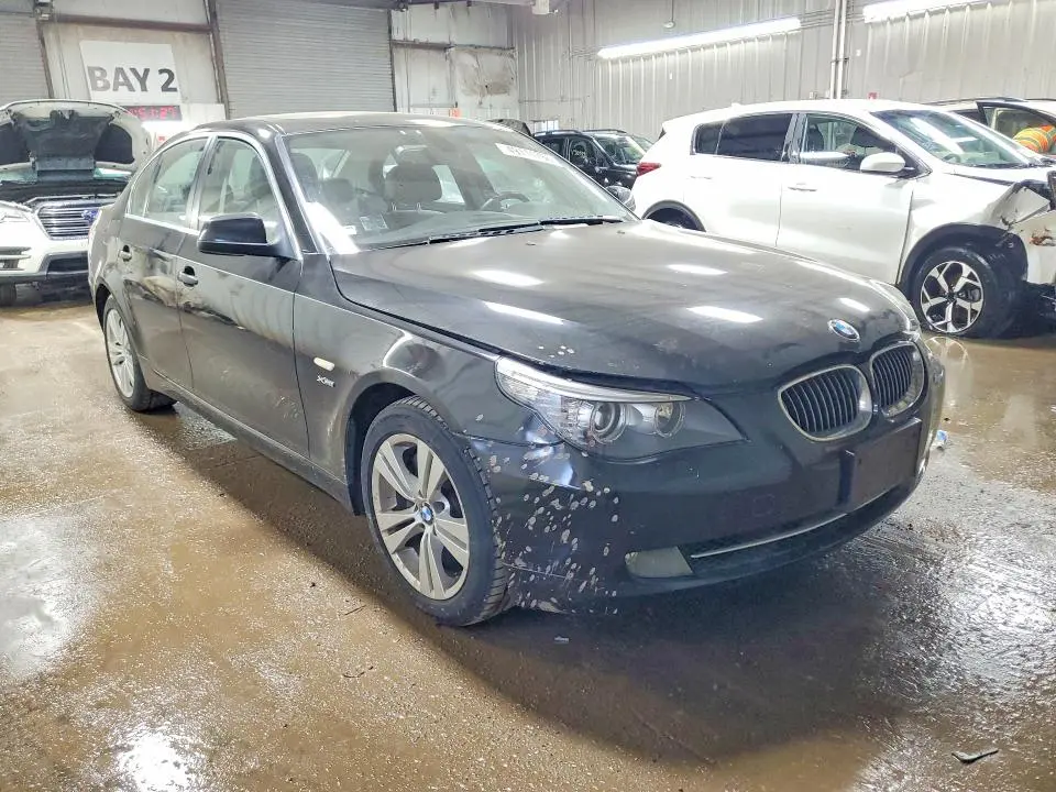 2010 BMW 528 XI  
