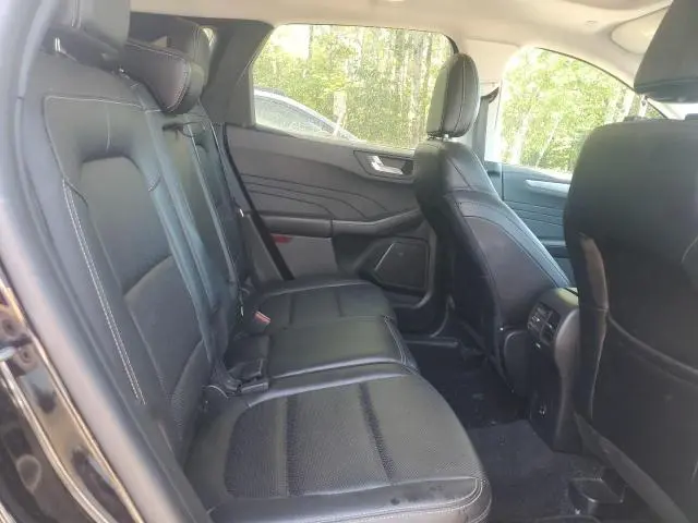 2021 FORD ESCAPE TITANIUM  
