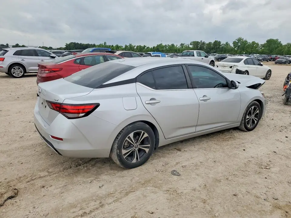 2022 NISSAN SENTRA SV  