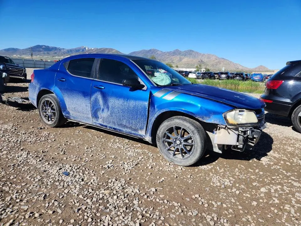 2014 DODGE AVENGER SE  
