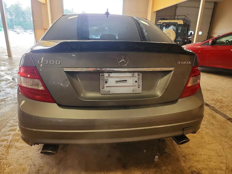 2011 MERCEDES-BENZ C300   