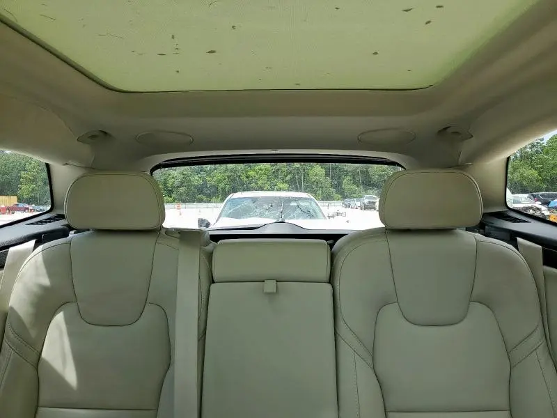 2022 VOLVO XC60 B5 INSCRIPTION  