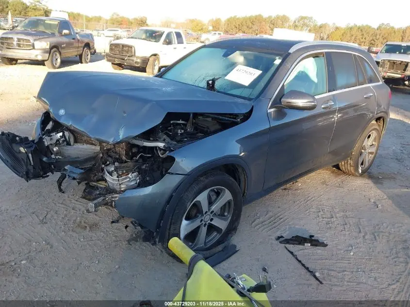 2016 MERCEDES-BENZ GLC 300  