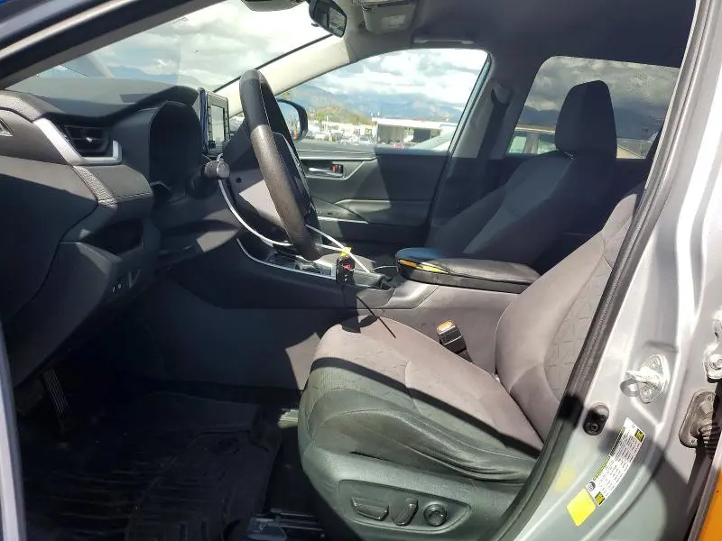2021 TOYOTA RAV 4   
