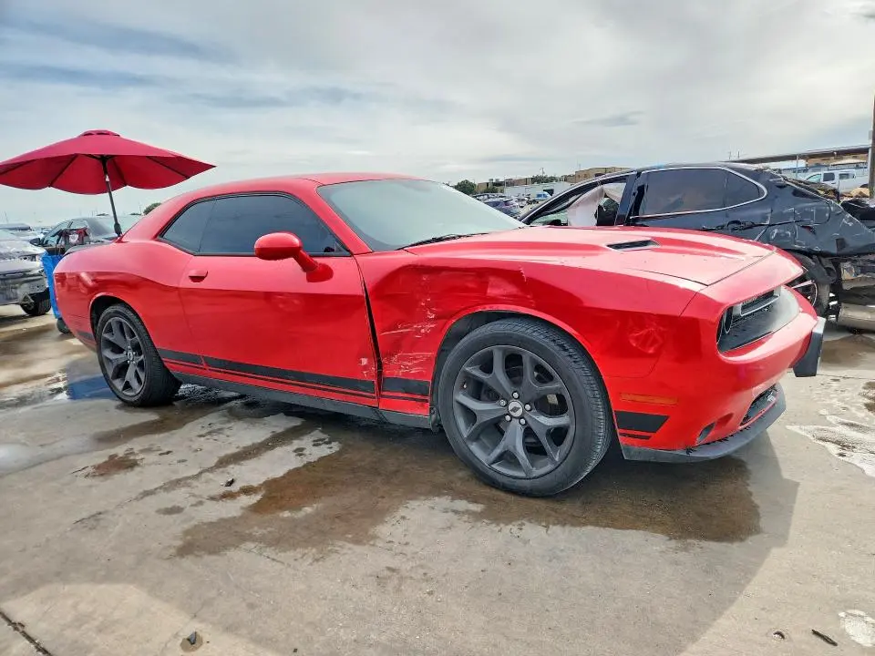2017 DODGE CHALLENGER SXT  