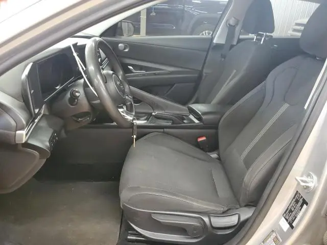 2021 HYUNDAI ELANTRA SE