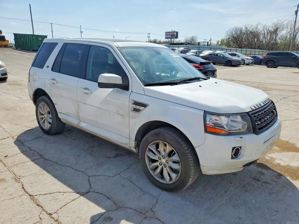 2014 LAND ROVER LR2 HSE  