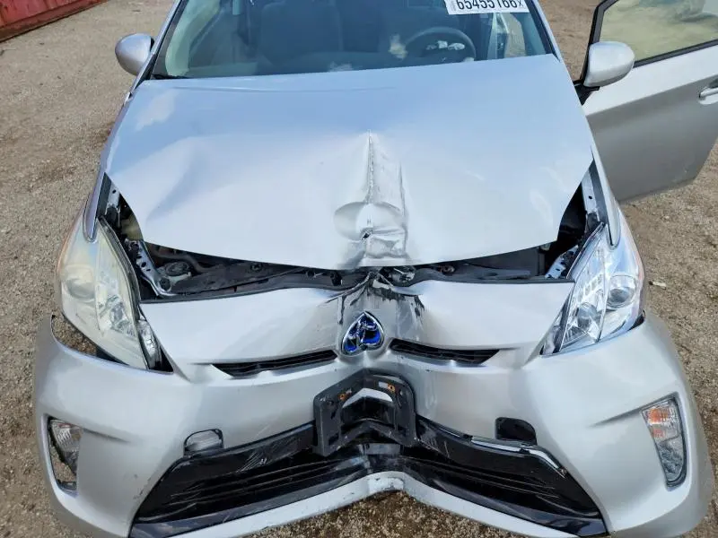 2013 TOYOTA PRIUS TWO  