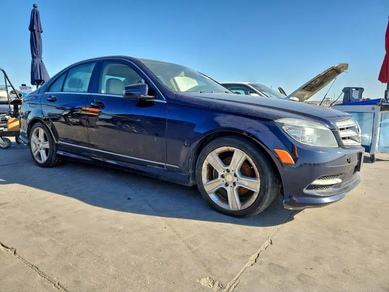 2011 MERCEDES-BENZ C 300  
