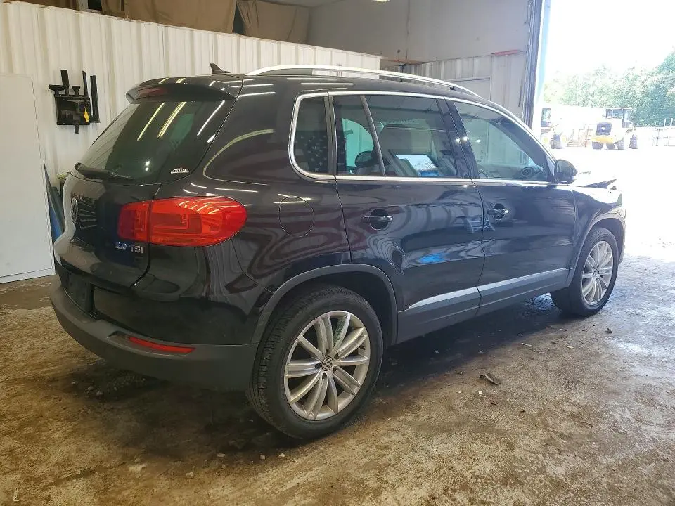 2013 VOLKSWAGEN TIGUAN S  