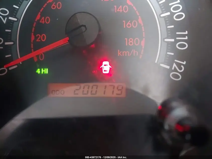 2010 TOYOTA TUNDRA SR5 5.7L V8