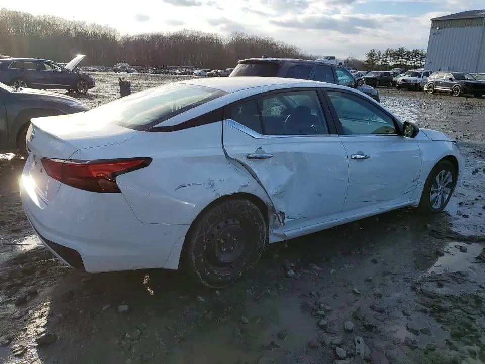 2024 NISSAN ALTIMA S  