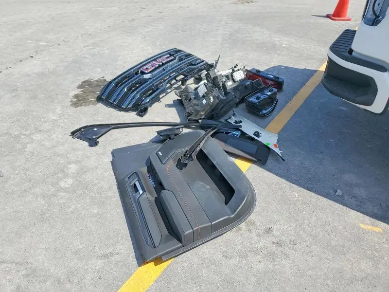 2026 GMC SIERRA K1500 AT4  