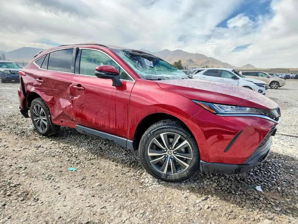 2022 TOYOTA VENZA LE  