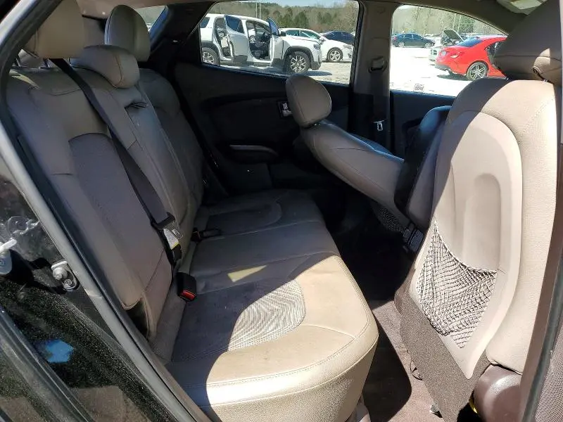 2014 HYUNDAI TUCSON SE  