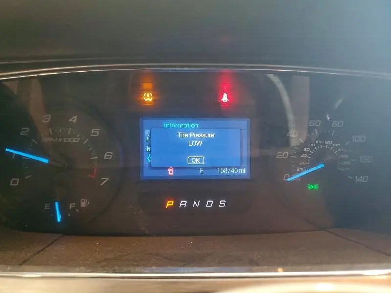 2015 FORD TAURUS SEL  