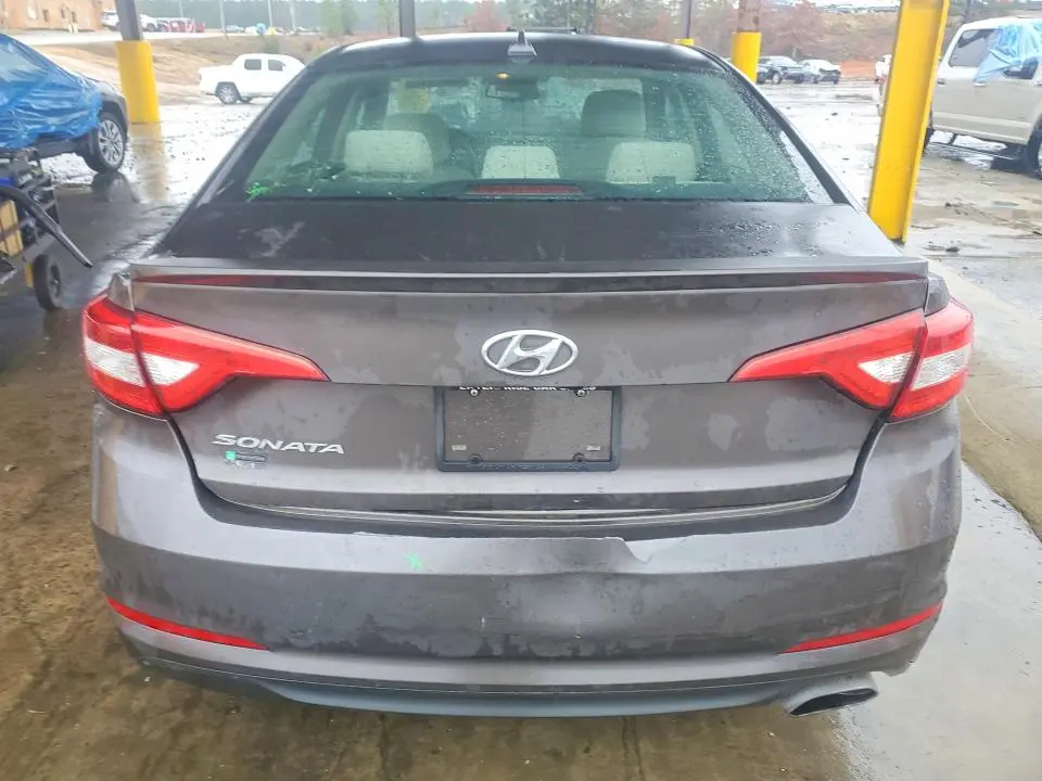 2016 HYUNDAI SONATA SE  