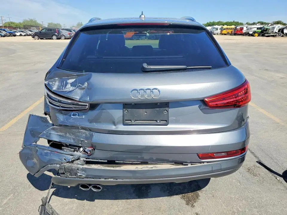 2016 AUDI Q3   
