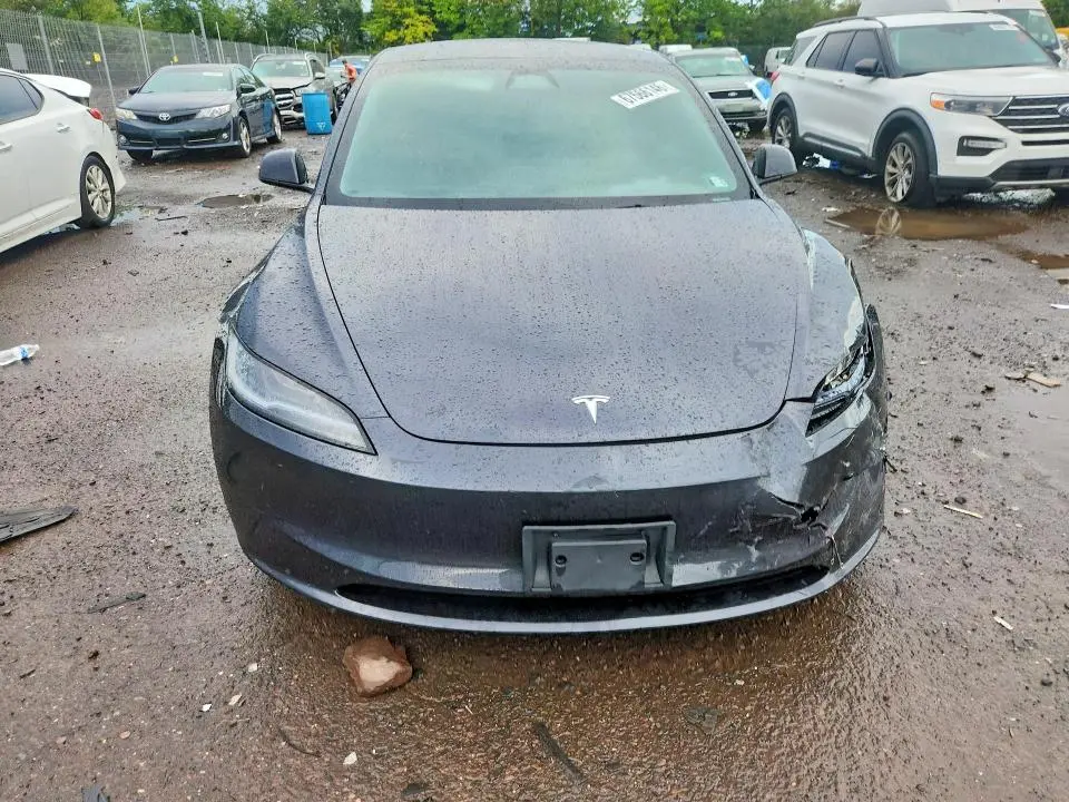2025 TESLA MODEL 3   