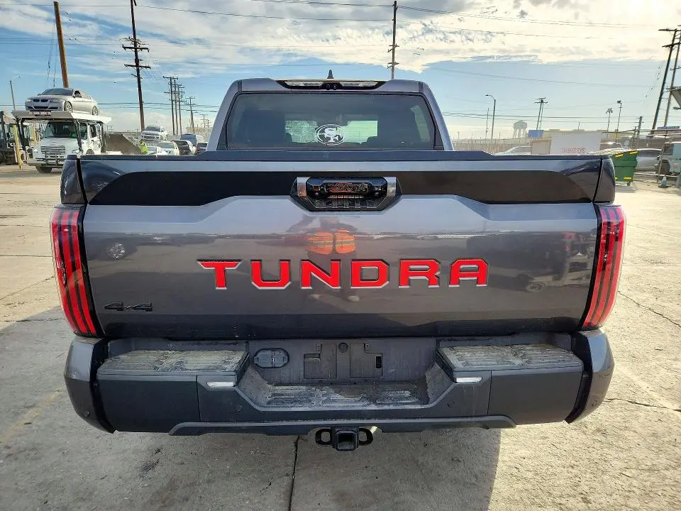 2024 TOYOTA TUNDRA LIMITED  