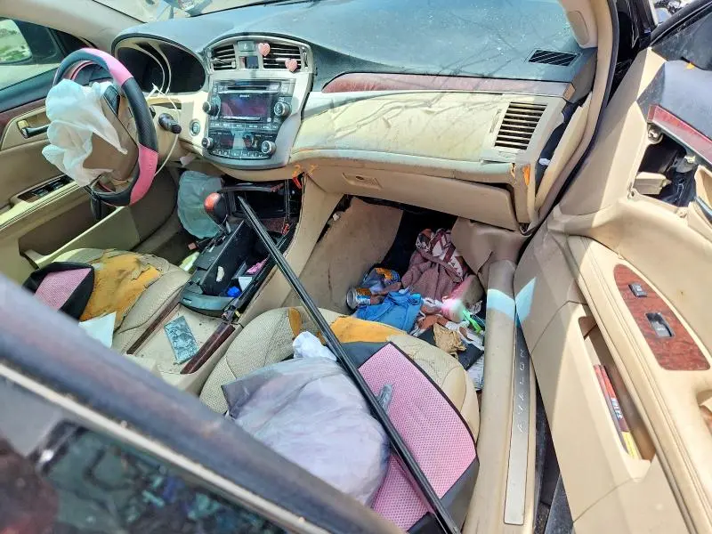 2011 TOYOTA AVALON LIMITED  
