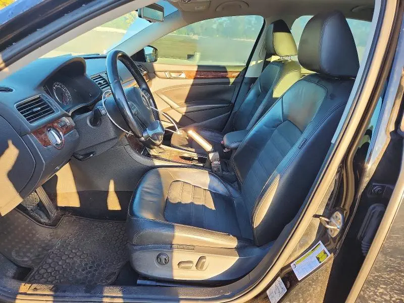 2013 VOLKSWAGEN PASSAT SEL  