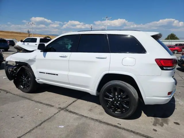 2022 JEEP GRAND CHEROKEE LAREDO E  