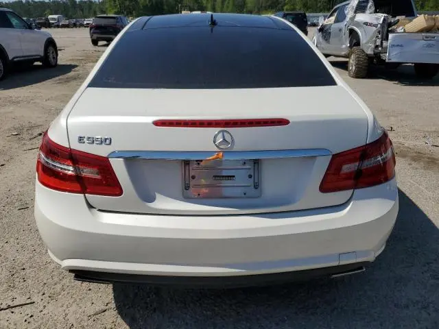 2010 MERCEDES-BENZ E 550  