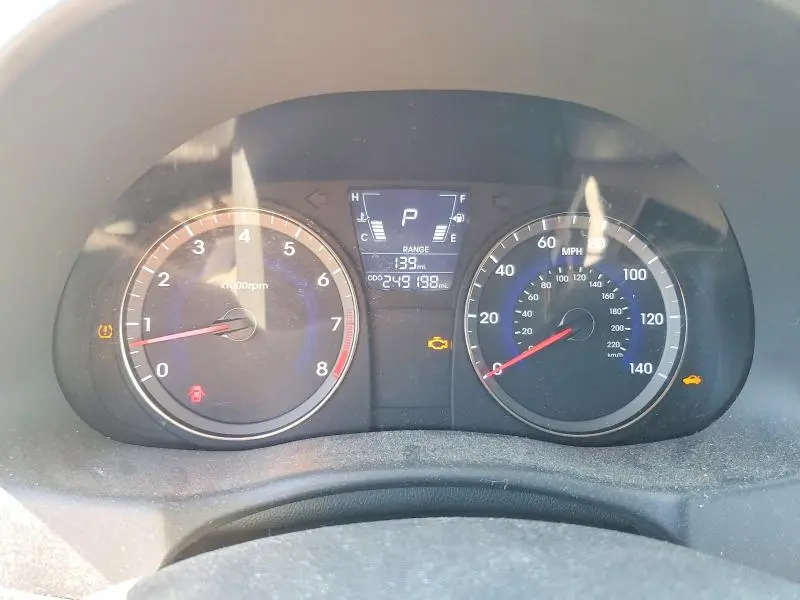 2013 HYUNDAI ACCENT GLS  