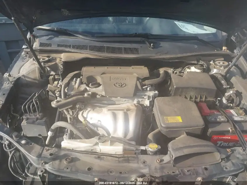 2015 TOYOTA CAMRY SE