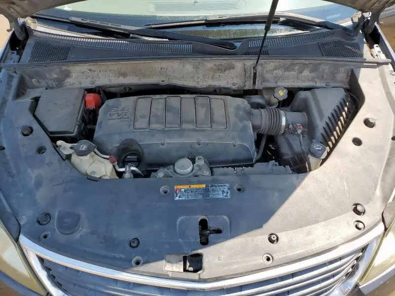 2014 CHEVROLET TRAVERSE LS  