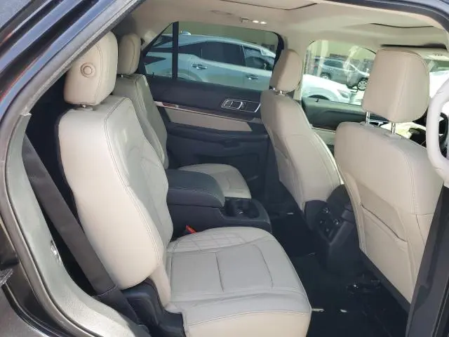 2019 FORD EXPLORER PLATINUM  