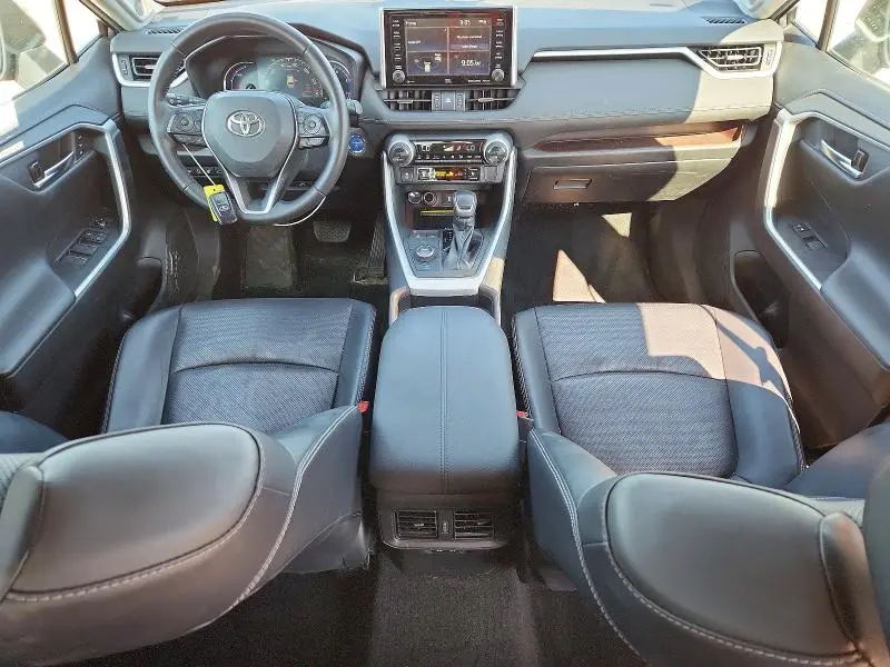 2020 TOYOTA RAV4 LIMITED  