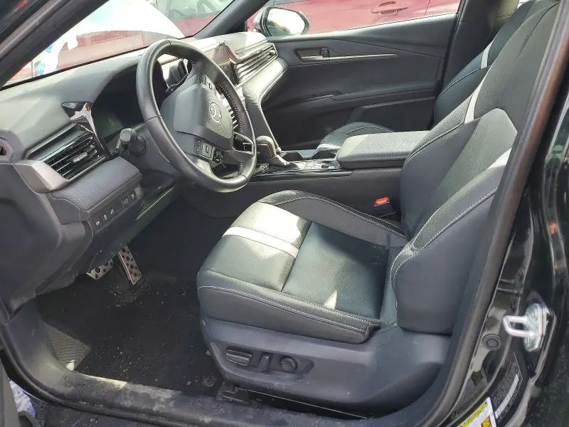 2025 TOYOTA CAMRY   