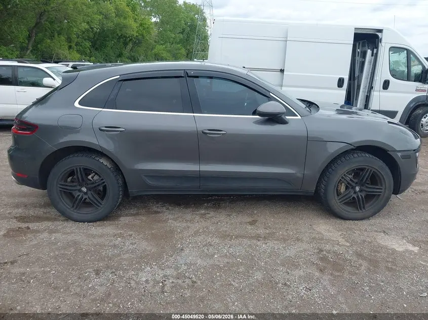 2015 PORSCHE MACAN S