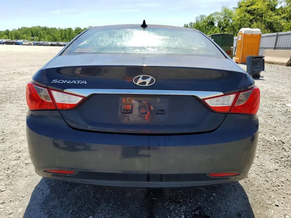 2011 HYUNDAI SONATA GLS  
